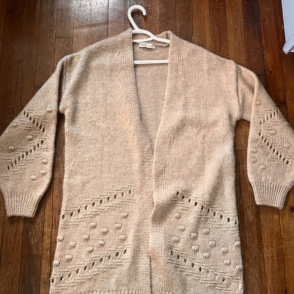 Oversized Chunky Camel Cardigan - Picture 9 of 12